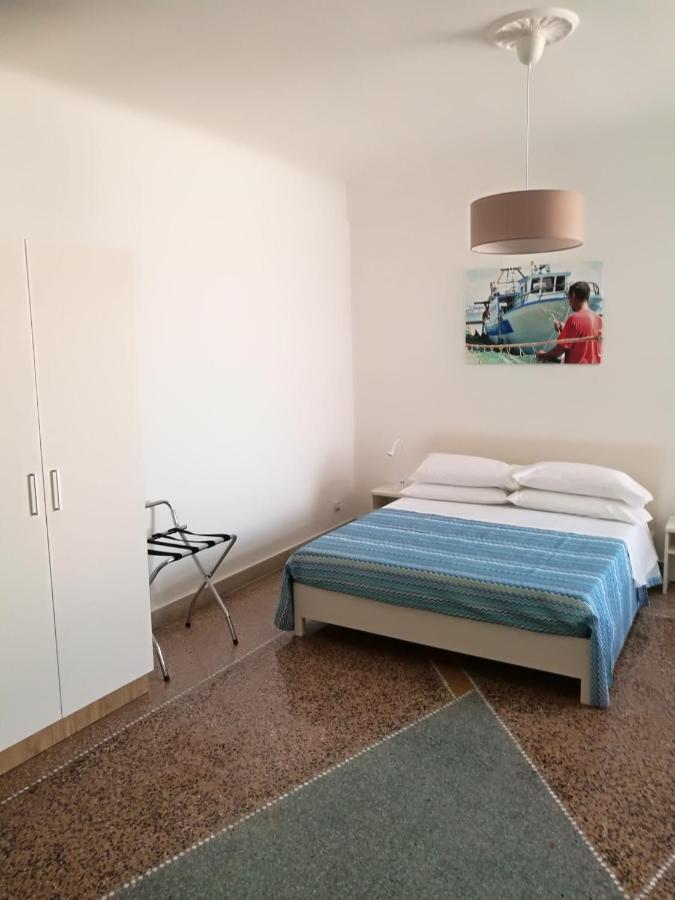 Settimo Sole Affitta Camere Taranto Exterior foto