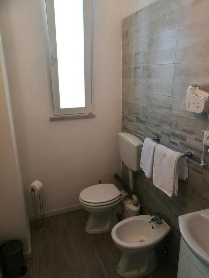 Settimo Sole Affitta Camere Taranto Exterior foto
