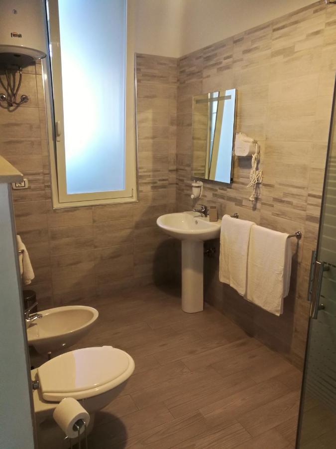 Settimo Sole Affitta Camere Taranto Exterior foto